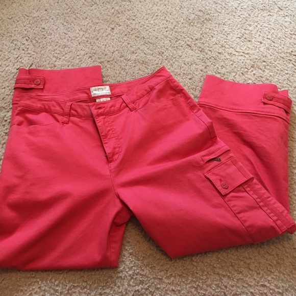 Cropped pants - Picture 4 of 5